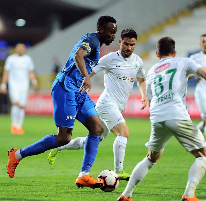 Kasımpaşa Ve Konyaspor Puanları Paylaştı