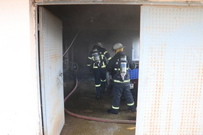 Bolu’da Apartman Deposunda Yangın