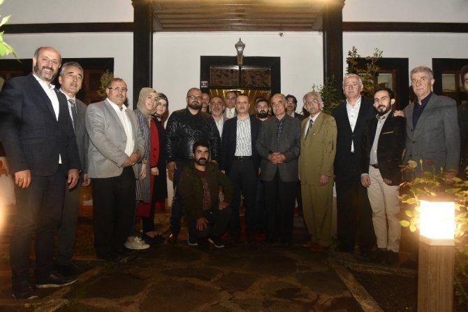 Vali Taşbilek İftarını Gümüşhane Basınıyla Yaptı