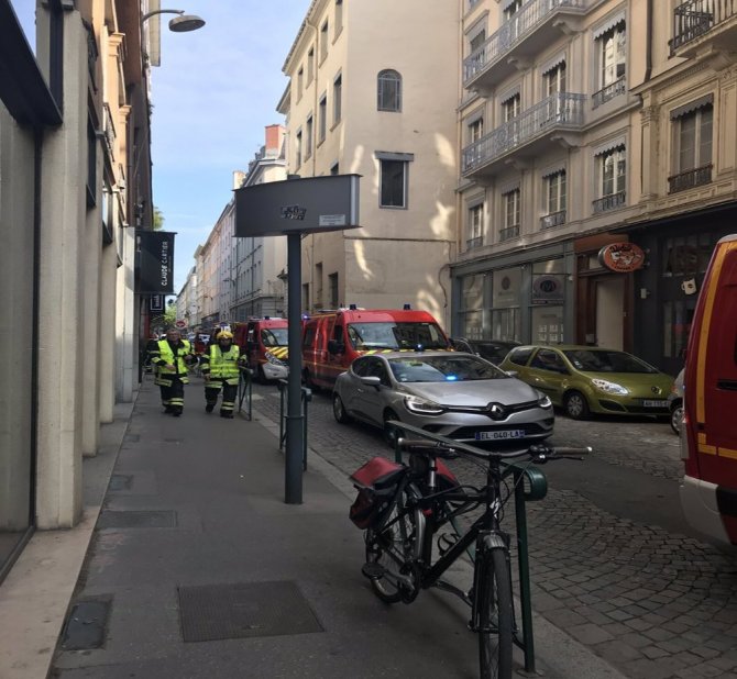 Fransa’daki Patlamada Yaralı Sayısı 10’a Yükseldi
