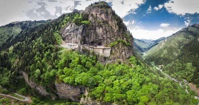 Sümela Manastırı’nın Restorasyonunda En Zor Görevleri Onlar Gerçekleştirdi