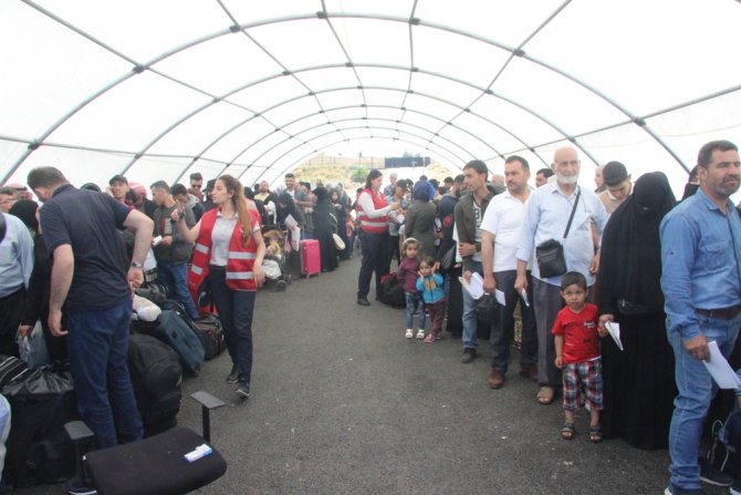 10 Bin Suriyeli Bayram İçin Ülkesine Gitti