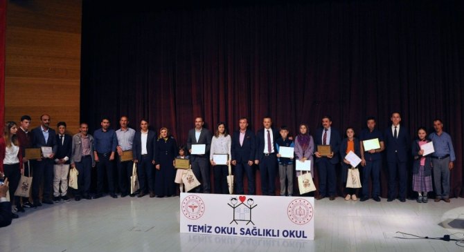 Gümüşhane’deki Okulların Yüzde 77’si Beyaz Bayrak Sahibi