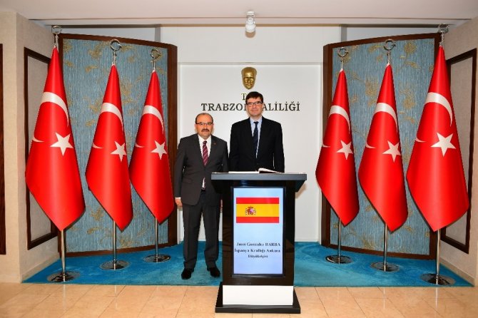 İspanya’nın Ankara Büyükelçisi Barba Uçak Kazasının 16. Yıldönümünde Trabzon’da