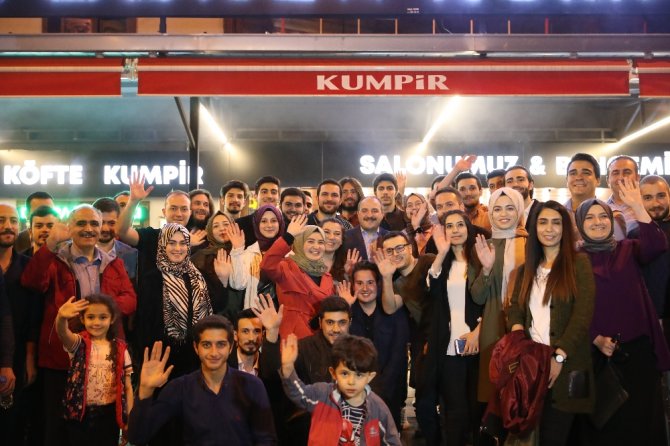 Bakan Varank’ın Gençlere Sahur Daveti Karşılıksız Kalmadı