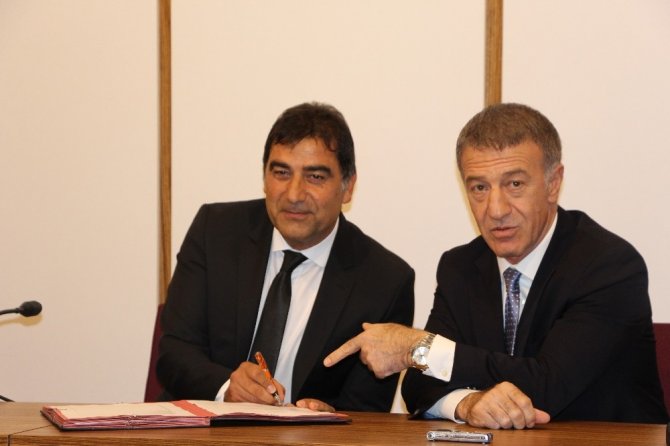 Trabzonspor Ünal Karaman İle 2 Yıllık Sözleşme İmzaladı