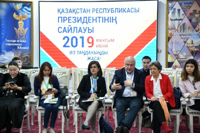 Kazakistan’da Halk Sandık Başında