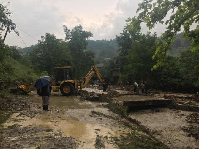 Bartın’da Sel Felaketi: 2 Kişi Kayıp