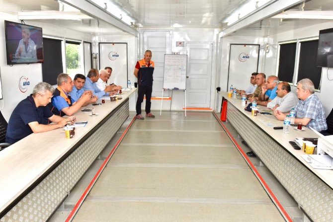 Araklı’da Hasar Tespit Çalışmaları İçin Toplandılar