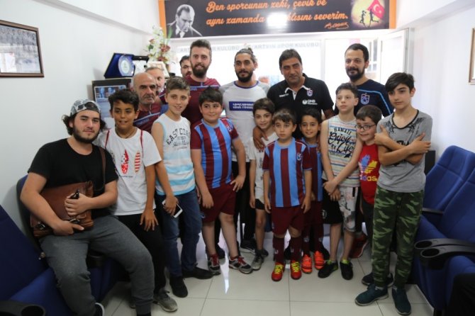 Ünal Karaman, Artvin’de Genç Yeteneklerle Bir Araya Geldi
