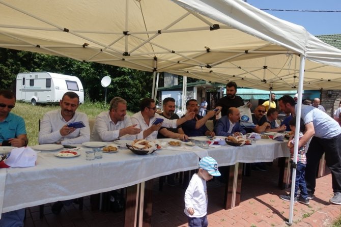 Türk Eğitim Sen Genel Başkanı Talip Geylan Artvin’de