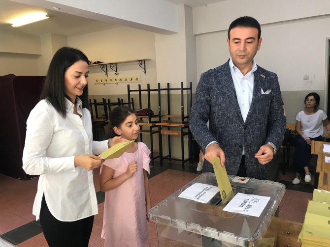 Beşiktaş Belediye Başkanı Akpolat, Oyunu Kullandı