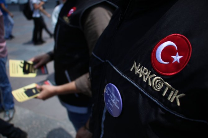 Ankara Narkotik Ekipleri Halkla İç İçe