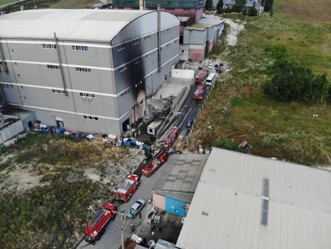 Hadımköy’deki Fabrika Yangını Havadan Görüntülendi