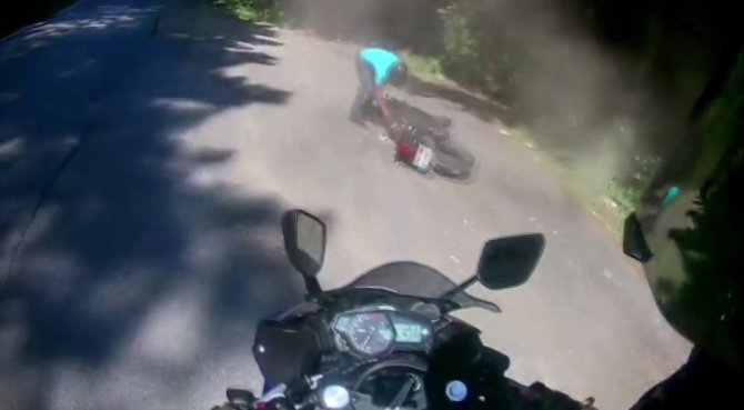 Sarıyer’de Motosikletli Gencin Kazası Kamerada