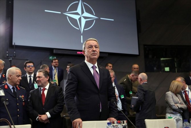 Bakan Akar, Nato’nun İkinci Gün Oturumuna Katıldı