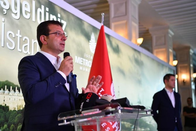 İbb Başkanı İmamoğlu Mesaiye Başladı