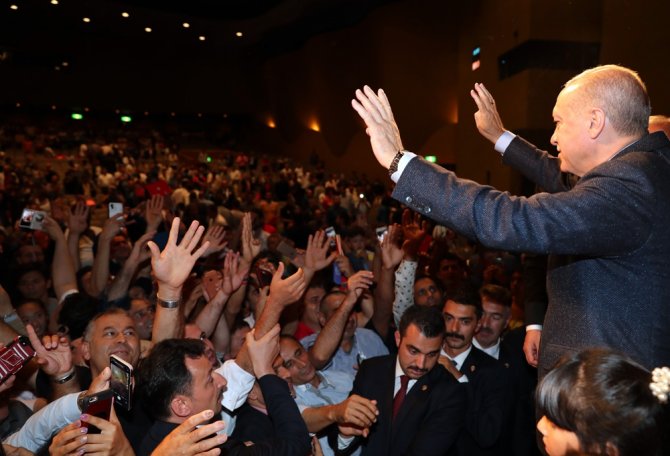 Cumhurbaşkanı Erdoğan Japonya’da Türk Vatandaşlarıyla Bir Araya Geldi