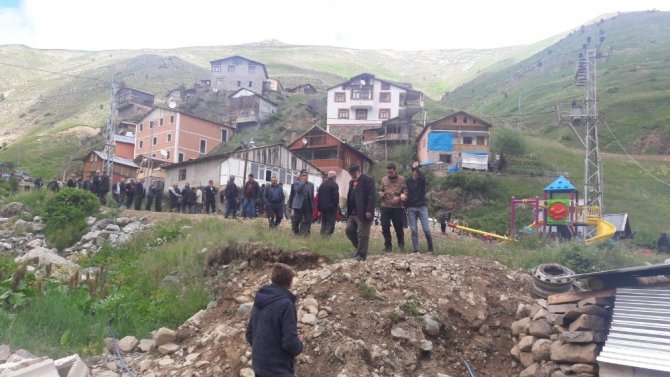 2 Bin Metrede Doğal Afetlerden Korunmak İçin Kurban Kestiler