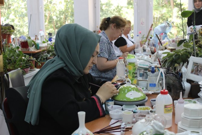 Yıldız Çini Ve Porselen Fabrikası’nda 128 Yıldır Üretim Yapılıyor