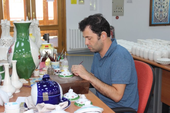 Yıldız Çini Ve Porselen Fabrikası’nda 128 Yıldır Üretim Yapılıyor