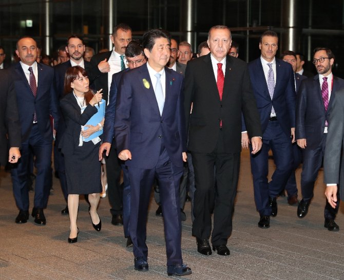 Japonya Başbakanı Abe İle Çalışma Yemeğine Katıldı