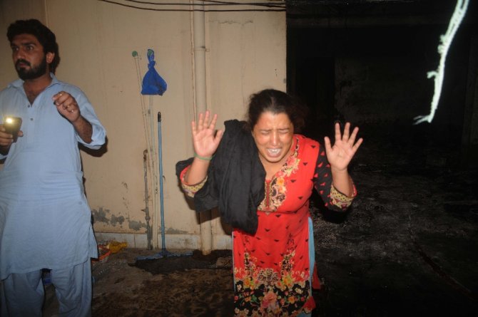 Pakistan’da Aile Faciası: 9 Ölü
