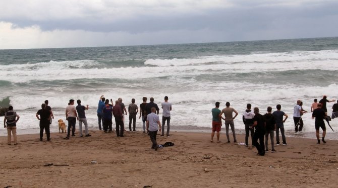 Denizde Kaybolan Öğretmeni Arama Çalışmaları Sürüyor