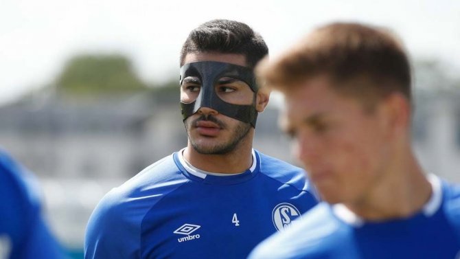 Schalke 04’e Yeni Transfer Olan Ozan Kabak Sakatlandı