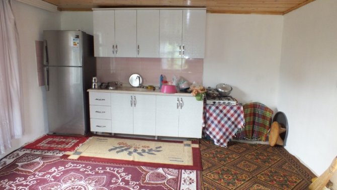 Kürtün’de Yalnız Yaşayan Yaşlılara Devletin Şefkat Eli Değdi