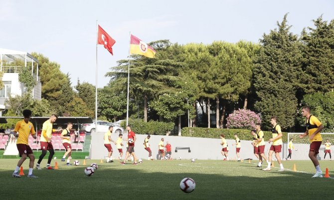 Galatasaray Yeni Sezona ’Merhaba’ Dedi