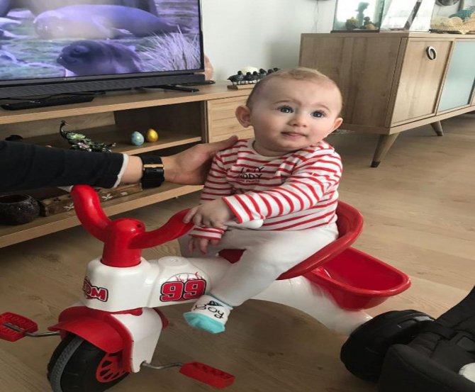 Balkondan Düşen Çocuk Öldü