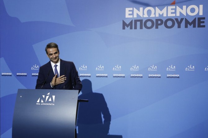 Yunanistan’daki Seçimin Galibi Miçotakis