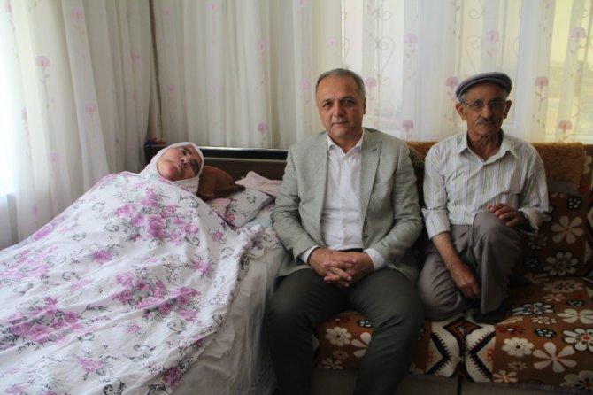 “Hünerli Eller” Elleri Ayakları Oldu