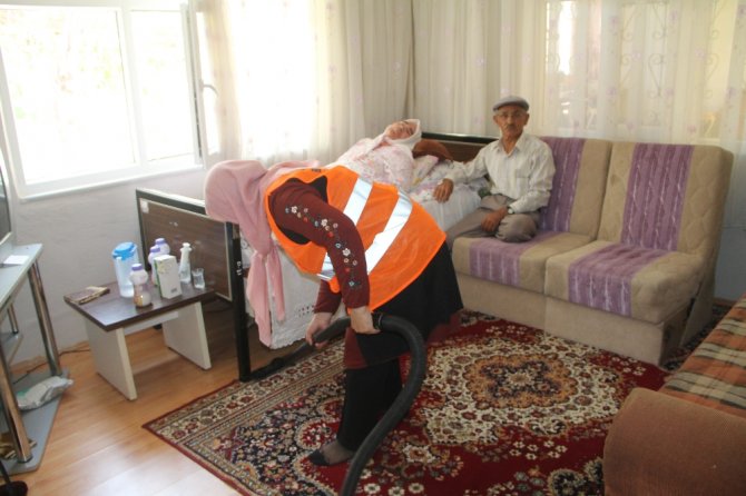 “Hünerli Eller” Elleri Ayakları Oldu