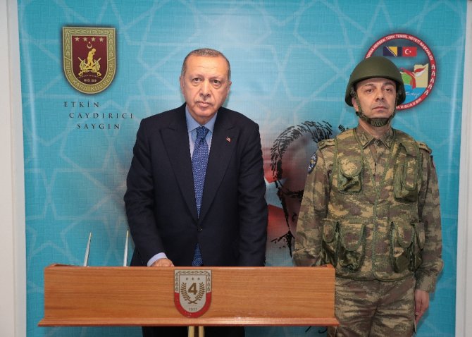 Bosna’da Barış Gücü’nde Görevli Türk Askerlerini Ziyaret Etti