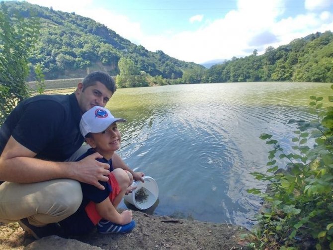 Trabzon’daki Göletlere 53 Bin Adet Pullu Sazan Yavrusu Bırakıldı