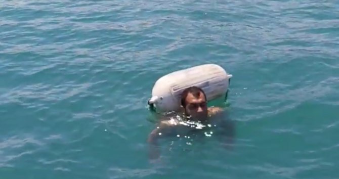 Trabzon’da Denizin Ortasında Mahsur Kalanları Böyle Kurtarmışlar