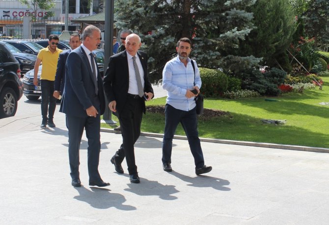 Cumhurbaşkanı Erdoğan Ak Parti Milletvekilleriyle Kahvaltıda Buluştu