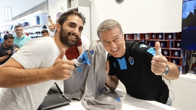 Trabzonspor Başkanı Ahmet Ağaoğlu’na Futbolculardan Sürpriz