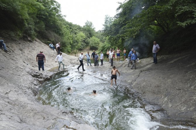 Göller Ve Şelalelerden Oluşan Saklı Cennet: “Gökgöl”