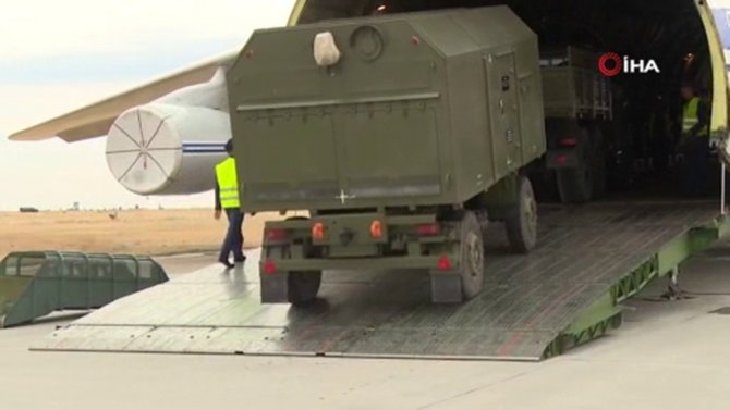 S-400’ler Kargo Uçaklarına Böyle Yüklendi