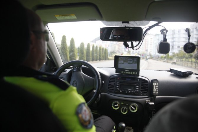 146 Sürücüye ‘Kırmızı Işık’ Cezası Kesildi