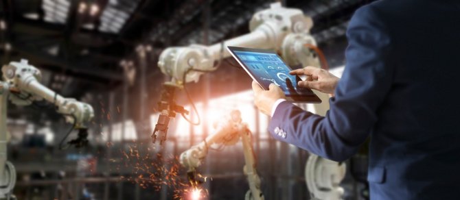 Endüstri 4.0: Robotlar İşlerimizi Ele Geçirecek Mi