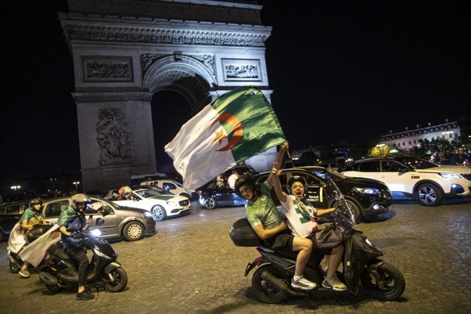 Cezayirliler Şampiyonluğu Kutladı, 198 Kişi Gözaltına Alındı