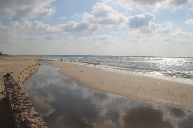 Gazze’de Kanalizasyon Suları Akdeniz’i Kirletti