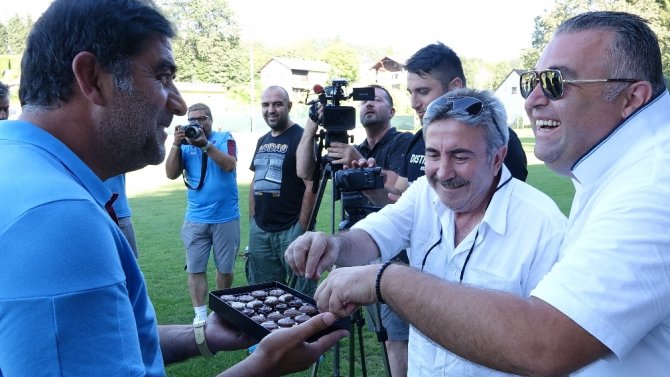 Ahmet Ağaoğlu Ve Ünal Karaman’dan Gazetecilere Sürpriz