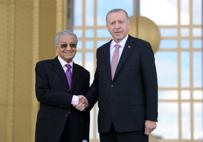 Cumhurbaşkanı Erdoğan, Malezya Başbakanını Resmi Törenle Karşıladı