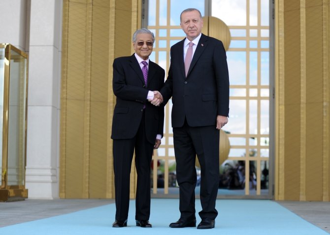 Cumhurbaşkanı Erdoğan, Malezya Başbakanını Resmi Törenle Karşıladı