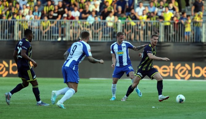 Fenerbahçe İlk Mağlubiyetini Aldı